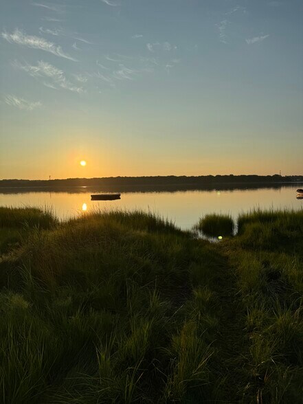 Saltwater River Access on road from apartment - 21 Wallis Ave