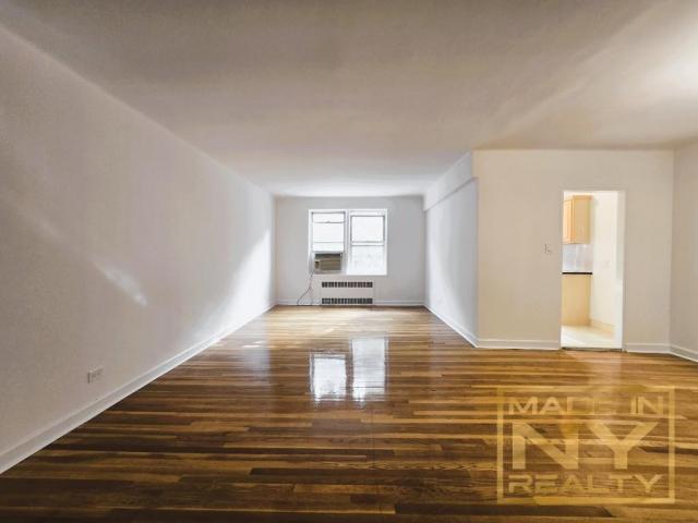 Building Photo - 2 bedroom in REGO PARK NY 11374