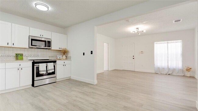 Building Photo - 1036 NW 75th St