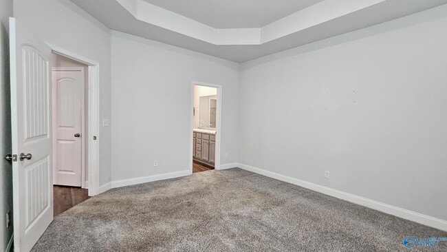 Building Photo - 403 Edgebrook Dr