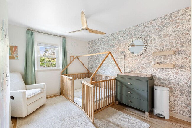 Building Photo - 1790 Wilshire Dr