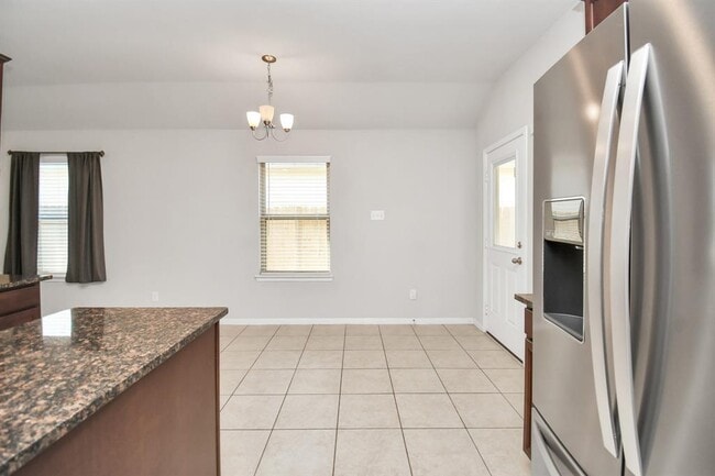Building Photo - 7230 Victorville Dr