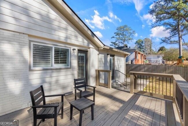 Building Photo - 2026 Harwinor Rd SE