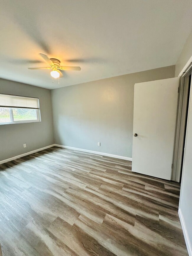 Building Photo - Apartment for rent in La Mesa!