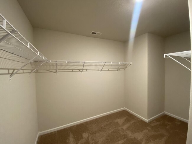 Building Photo - 8100 Derby Wood Ln