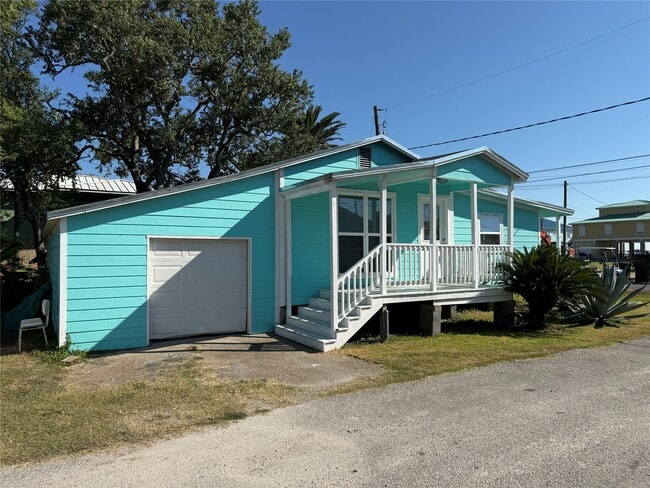 Building Photo - 726 4th St