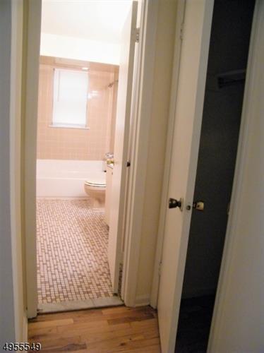 Building Photo - 65 Wolf Pl