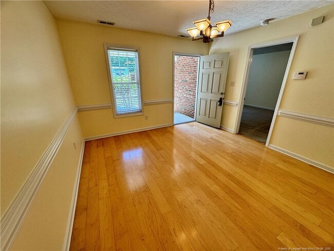 Building Photo - 2854 Kentberry Ct