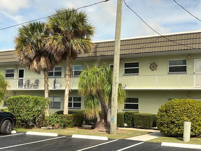 Building Photo - *55+ Community* 2nd floor furnished Condo