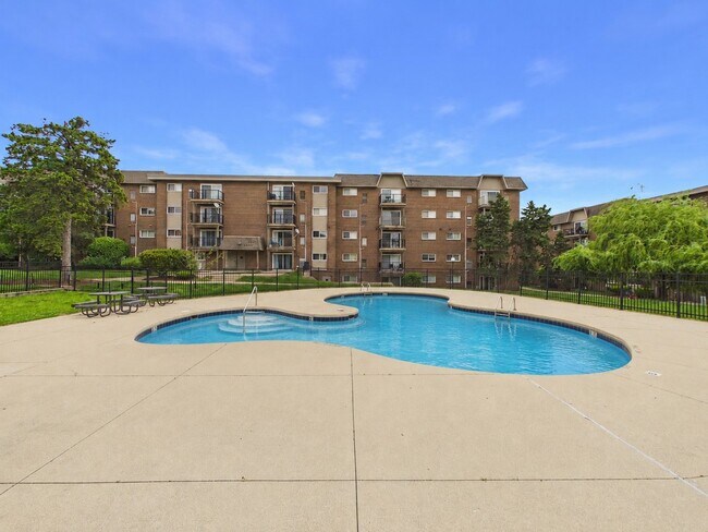 Building Photo - 4525 Blackhawk Ln