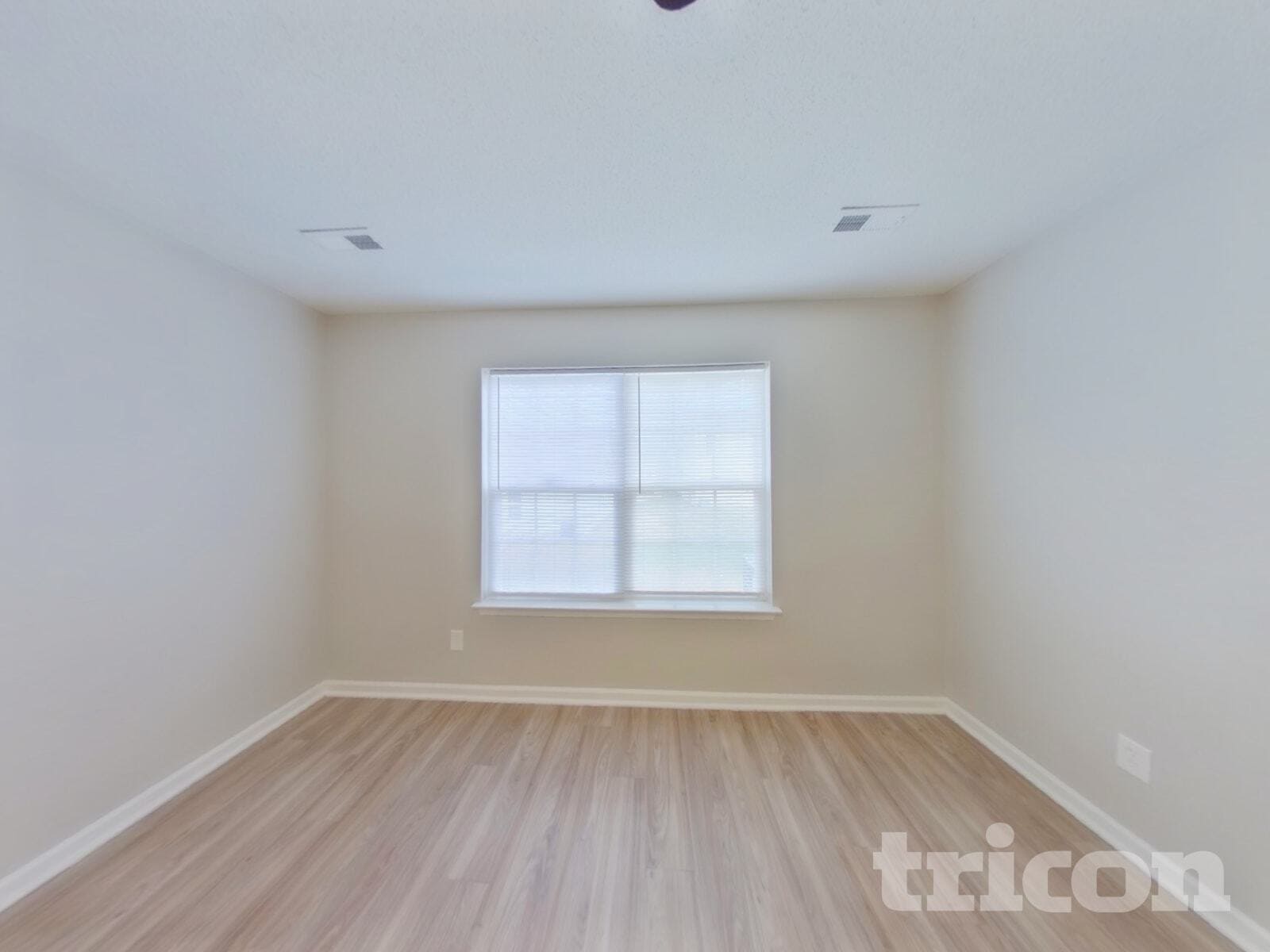 Building Photo - 1703 Mission Oaks St