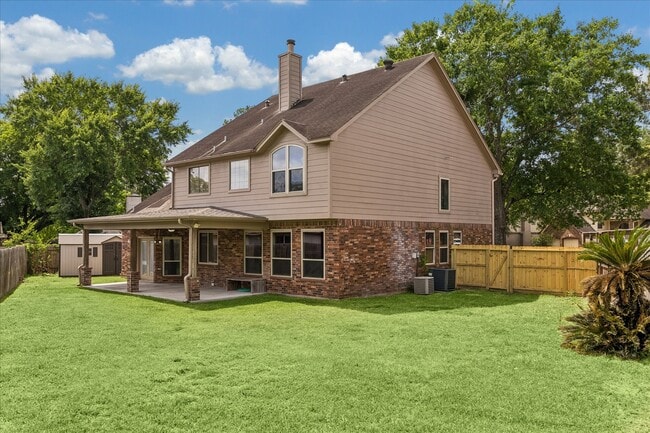 Building Photo - 12526 Mill Hedge Dr