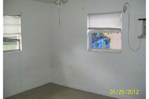 Building Photo - 1620 Klatt St SE
