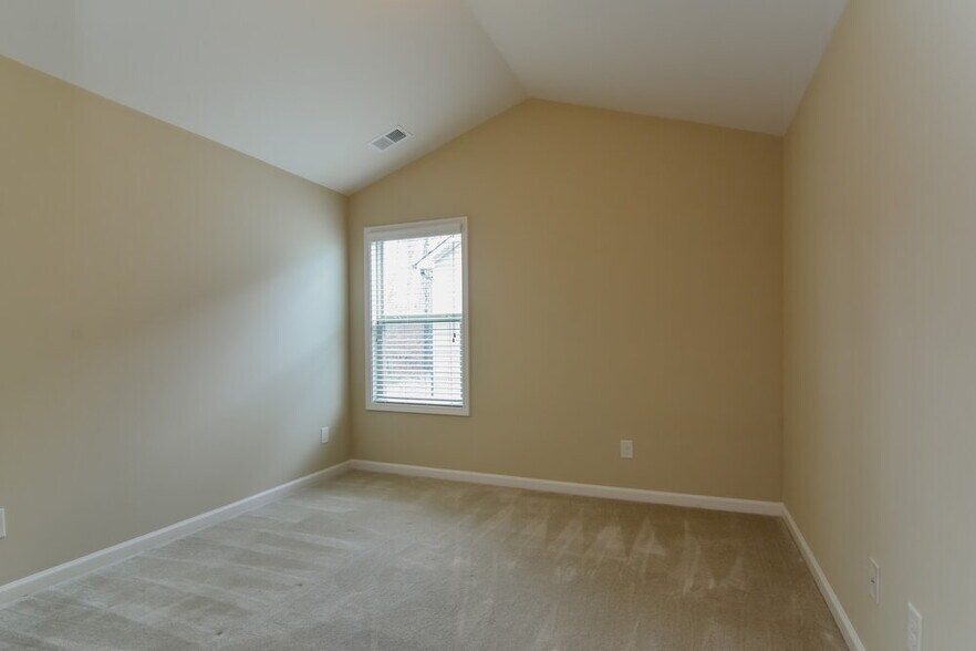 Building Photo - 785 Westmoreland Ln NE