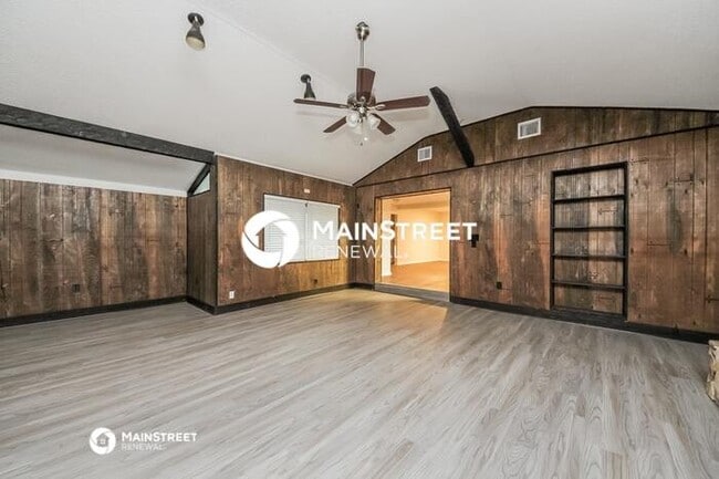 Building Photo - 3 Bedroom Pet-Friendly Home in Winter Park...
