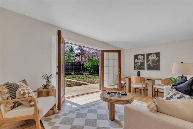 Building Photo - 3BD/2BA Home in Desirable South Boulder Neighborhood - Available NOW!