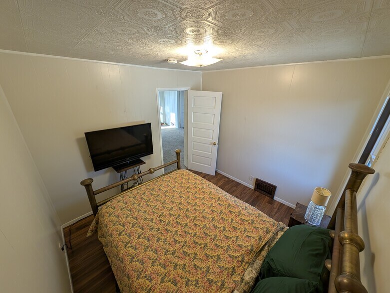 Building Photo - 119 Gray St