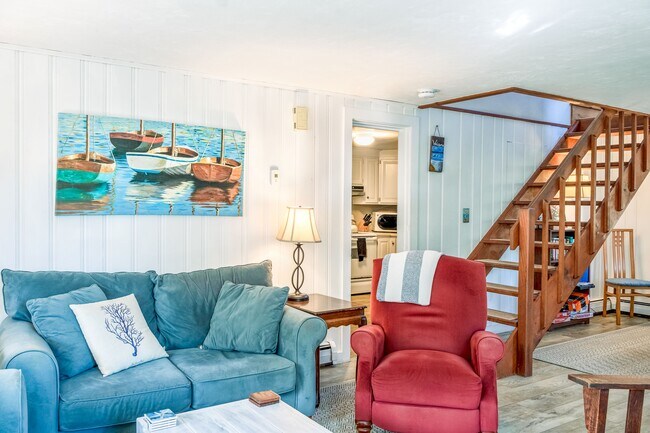 Building Photo - 3 Bemis Rd