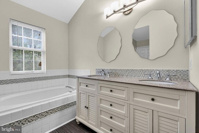 Building Photo - 206 Sandpiper Ct