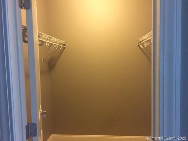 Building Photo - 4 Daskams Ln