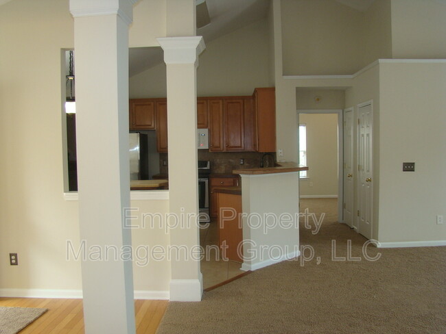 Building Photo - 321 Afton Ln