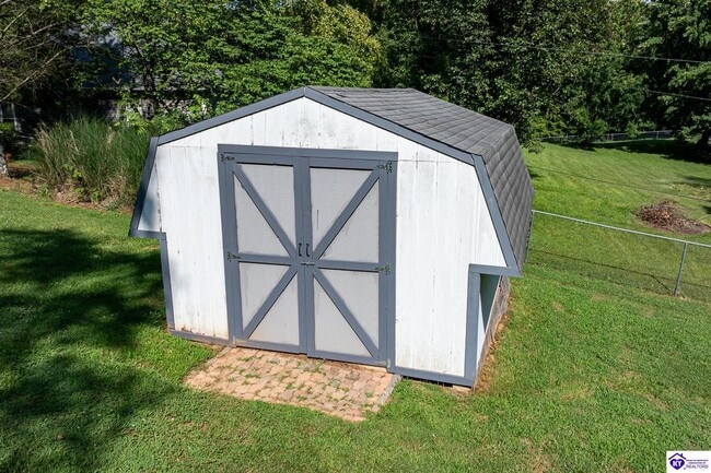 Building Photo - 119 Charlotte Cir