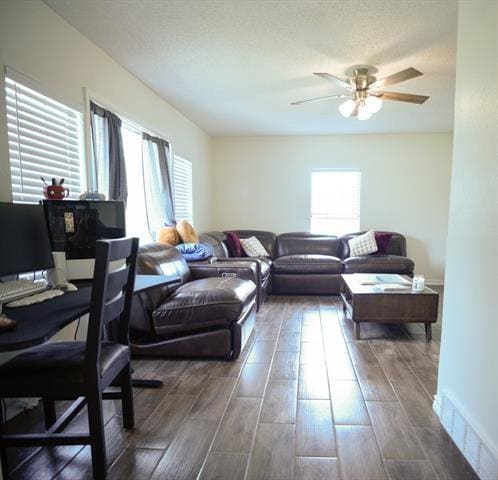 Building Photo - 4862 Dunlap Dr