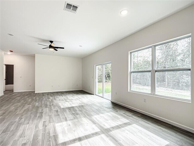 Building Photo - 8070 SW 131st Ln