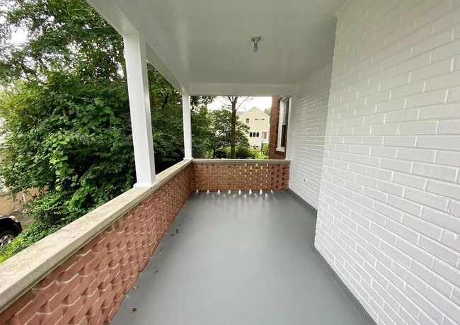 Building Photo - Charming 3BR/1BA Home in Prime Bethesda Location