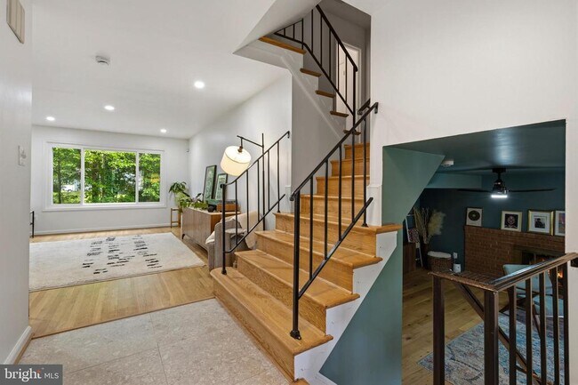 Building Photo - 12422 Parkton St