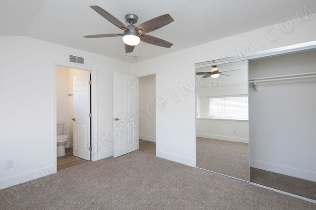 Building Photo - Spacious 4 Bedroom, 2 Bath Home with Priva...
