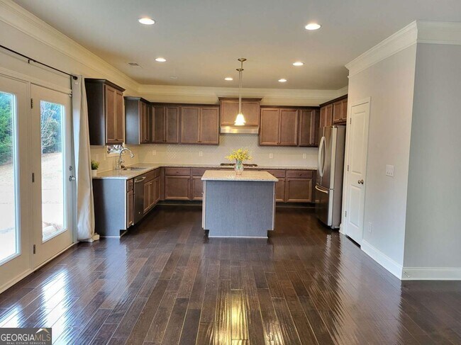 Building Photo - 551 Wagon Hill Ln