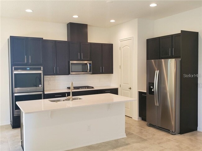 Building Photo - 16942 Tradewind Pt