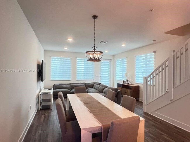 Building Photo - 10229 NW 64th Terrace