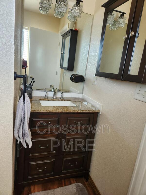 Building Photo - 1124 E 25th St