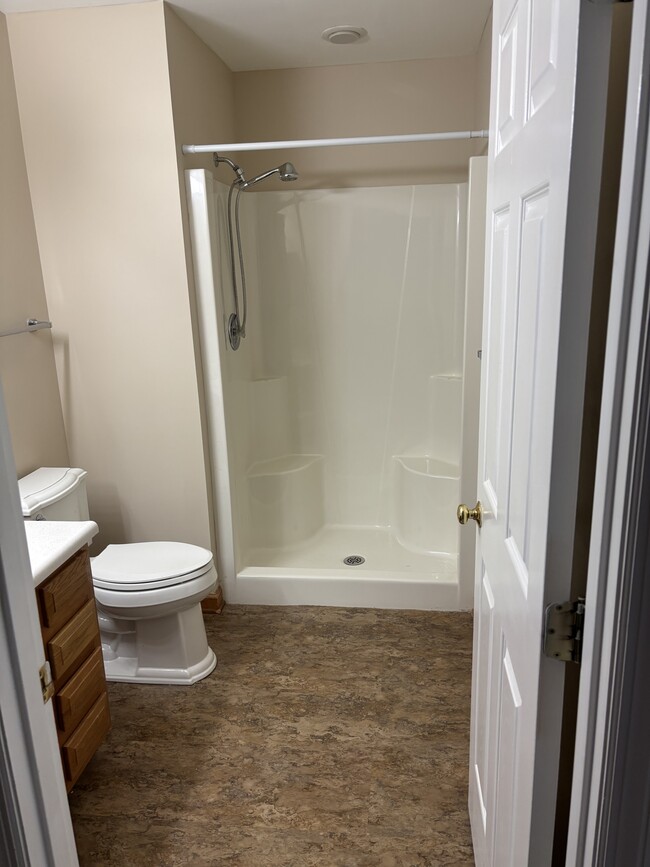 Building Photo - 203 Apple Blossom Ln