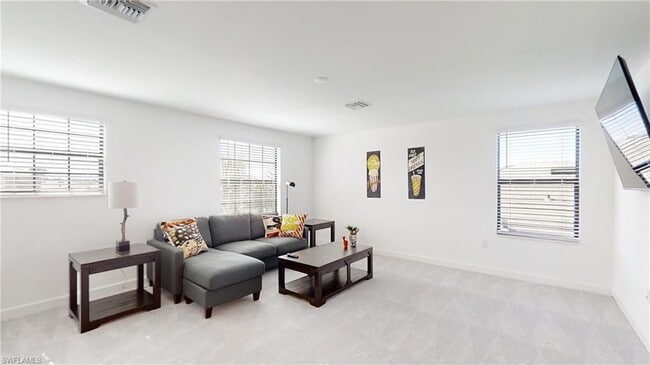 Building Photo - 18302 Ridgeline Dr