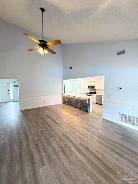 Building Photo - 3019 Keats Dr