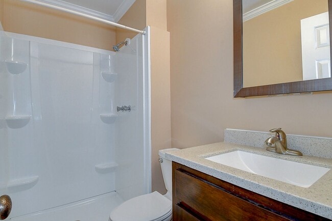 Building Photo - TOWNHOME FOR RENT - HAMPTON!