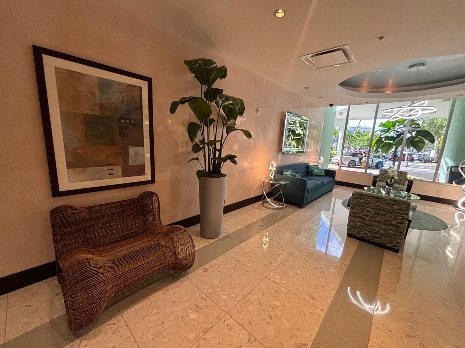 Building Photo - 3801 S Ocean Dr