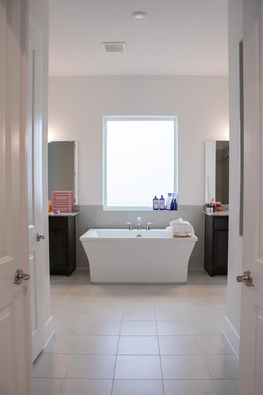 Building Photo - 1709 Novara Trl