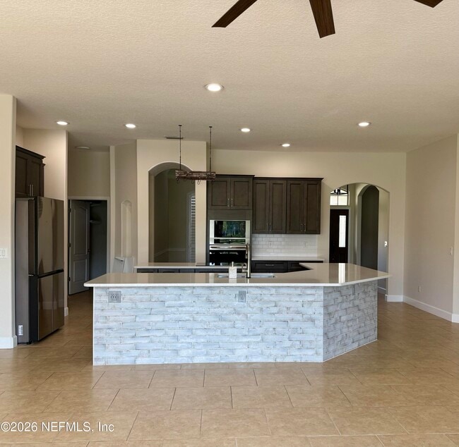 Building Photo - 1752 Eagle Watch Dr
