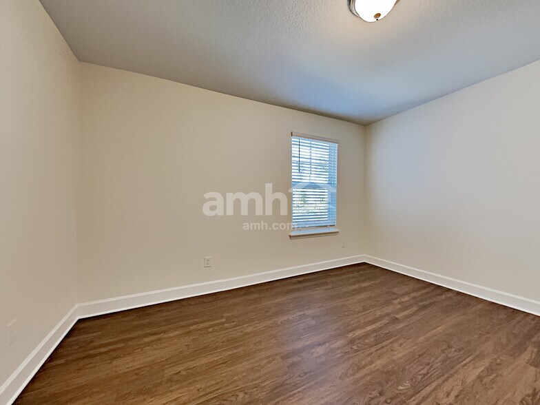 Building Photo - 2942 Calebs Cove Way