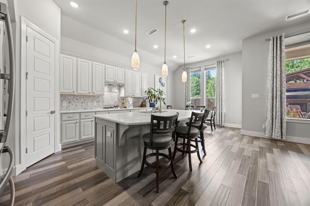 Building Photo - 9424 Excursion Dr