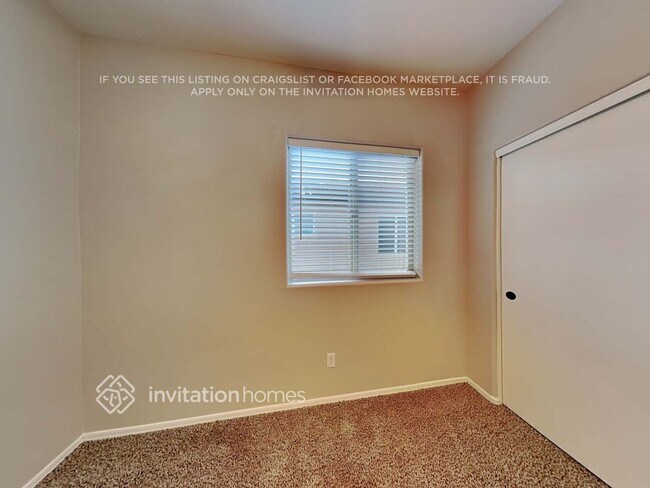 Building Photo - 10908 E Boston St