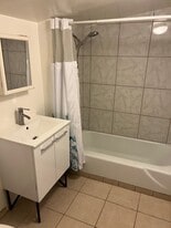 Building Photo - 1348 N Spaulding Ave