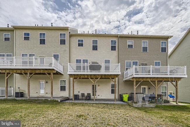 Building Photo - 737 Iron Gate Rd
