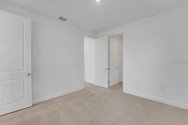 Building Photo - 15075 Tea Tree Dr