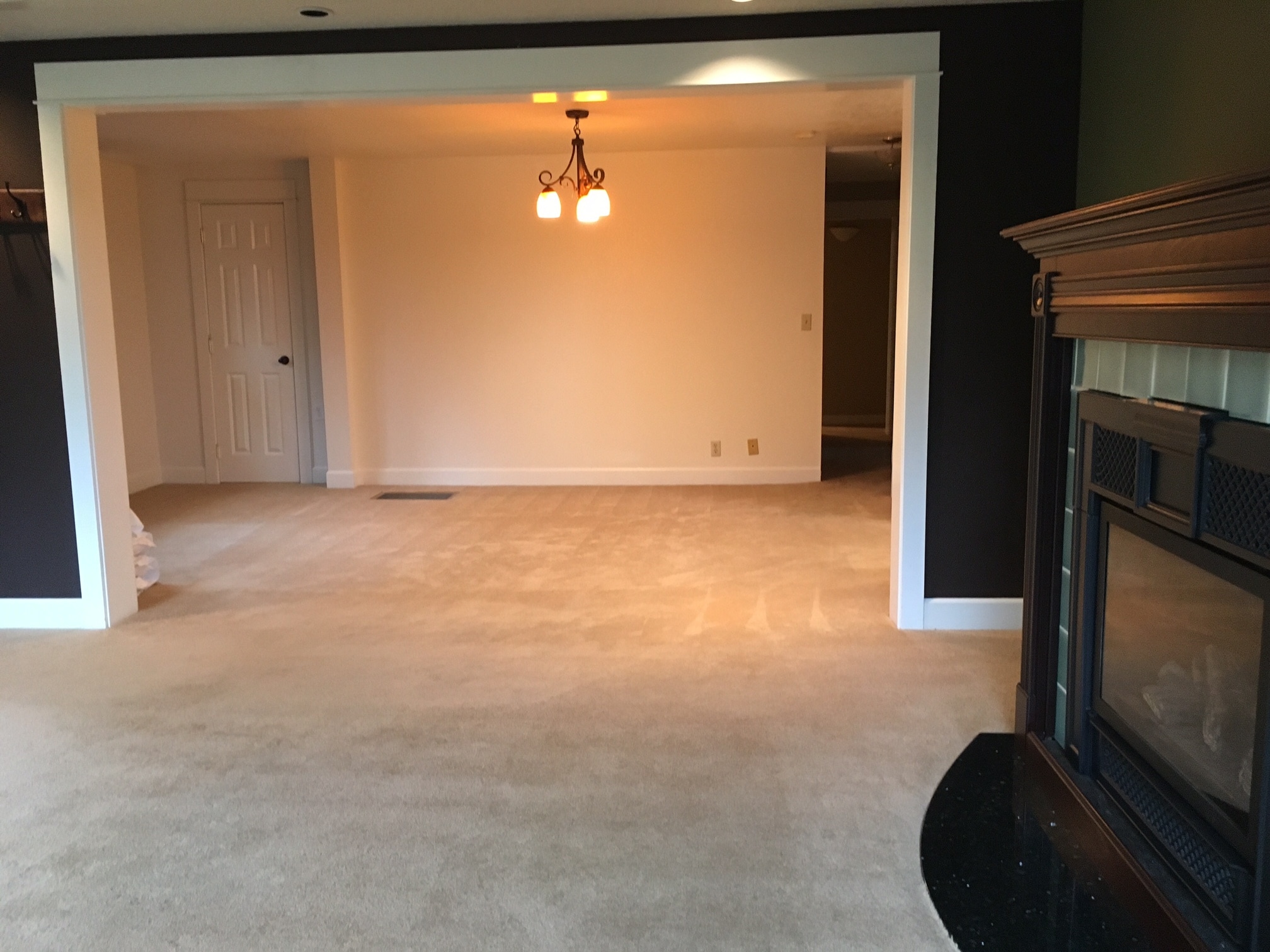 LR to Dining Rm - 4940 Cedar St