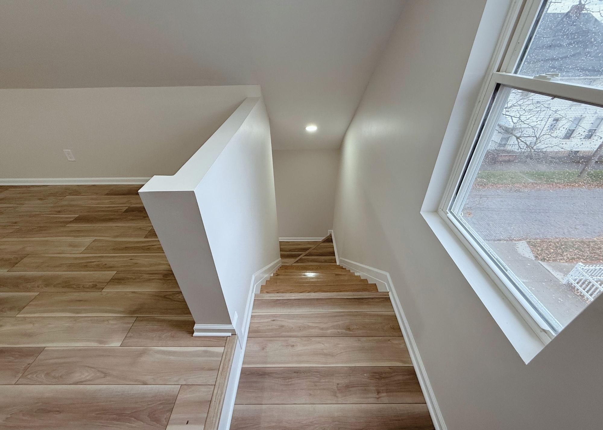 Building Photo - 5216 Duke Ave